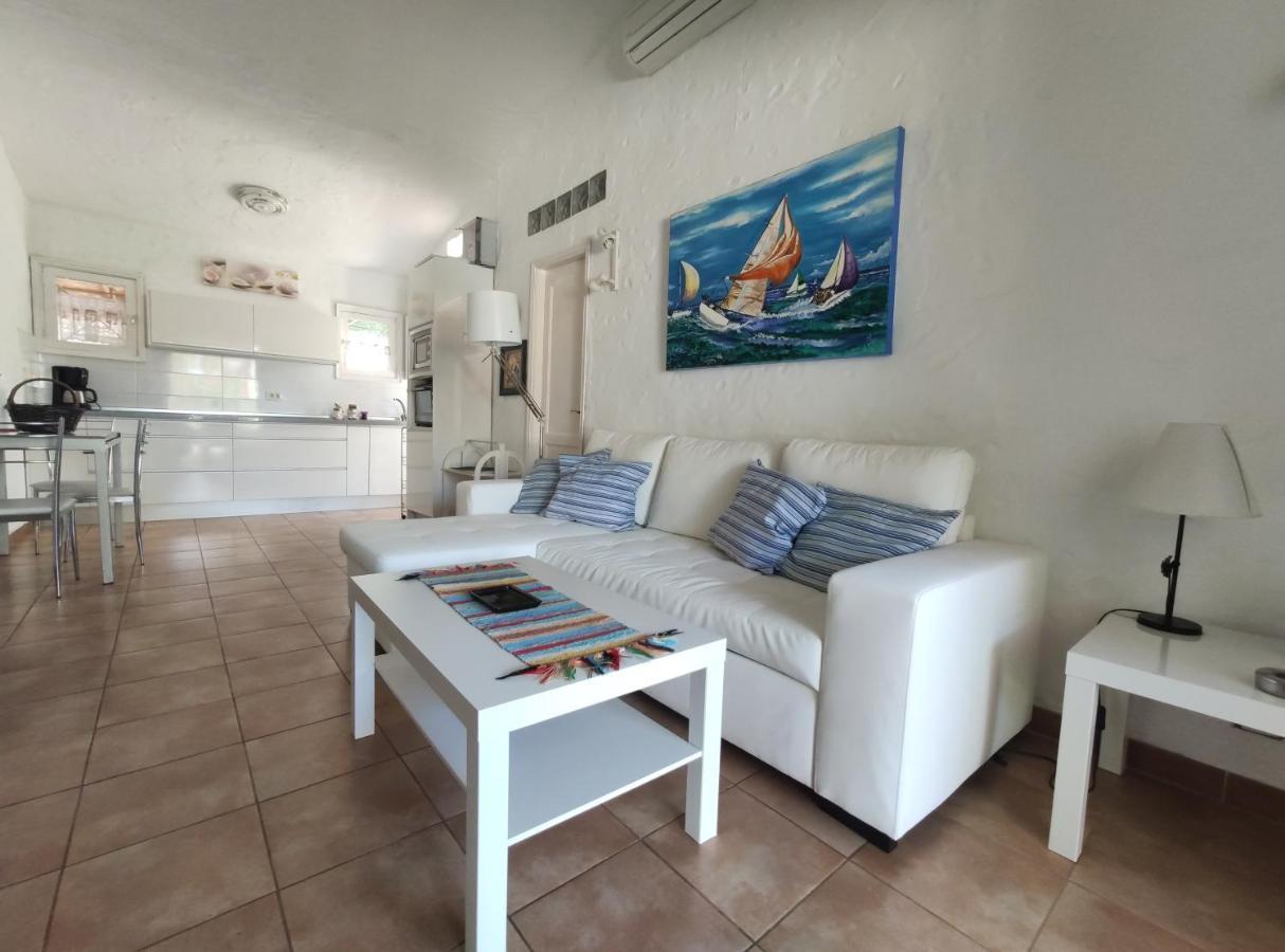 פלאייה דל אינגלז 2 Bedroom Bungalow Next Yumbo Center. Free Parking מראה חיצוני תמונה